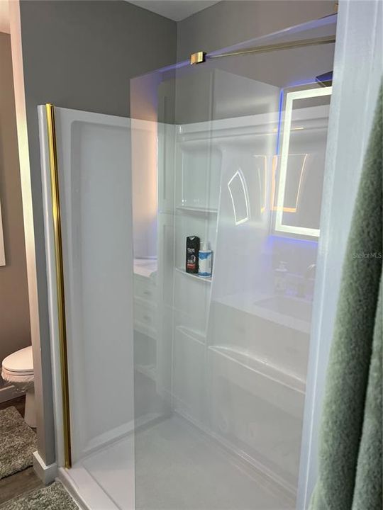 For Sale: $235,000 (2 beds, 1 baths, 1200 Square Feet)