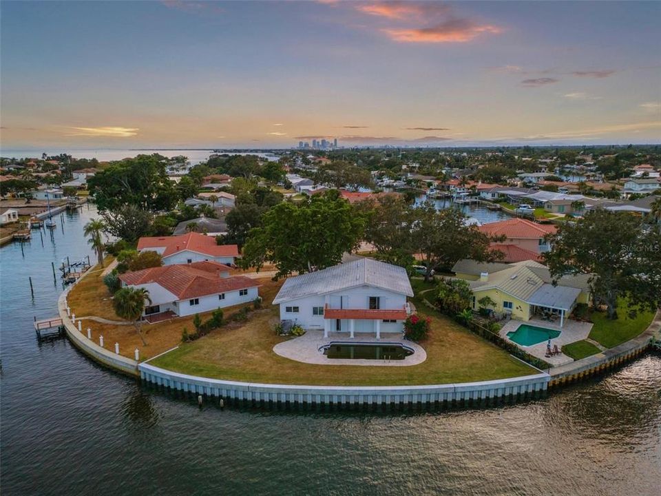 На продажу: $2,200,000 (5 спален, 3 ванн, 2760 Квадратных фут)