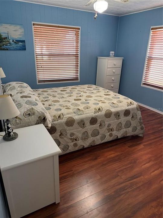 For Sale: $119,000 (2 beds, 2 baths, 935 Square Feet)