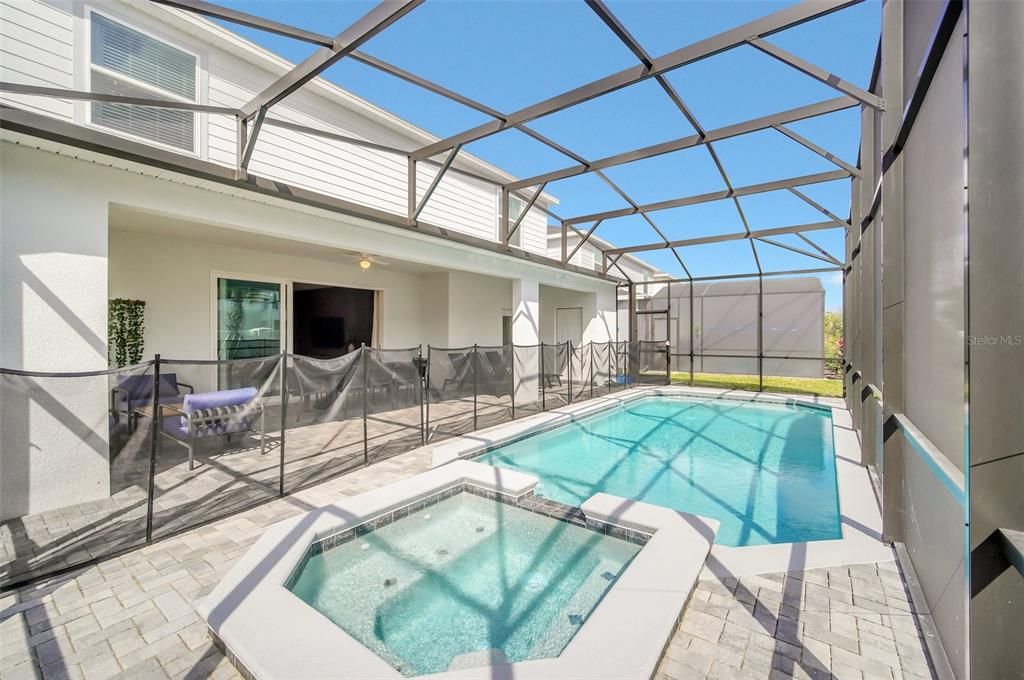 待售: $1,299,000 (10 贝兹, 8 浴室, 4376 平方英尺)