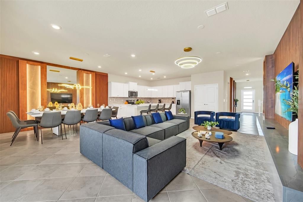 待售: $1,299,000 (10 贝兹, 8 浴室, 4376 平方英尺)