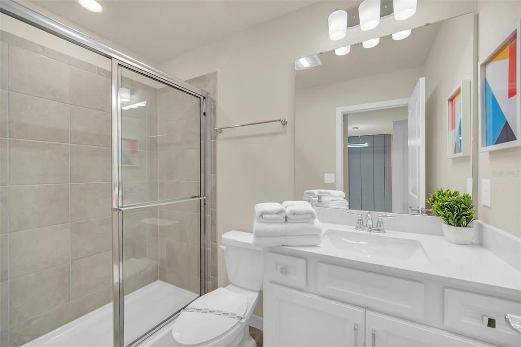 待售: $1,299,000 (10 贝兹, 8 浴室, 4376 平方英尺)