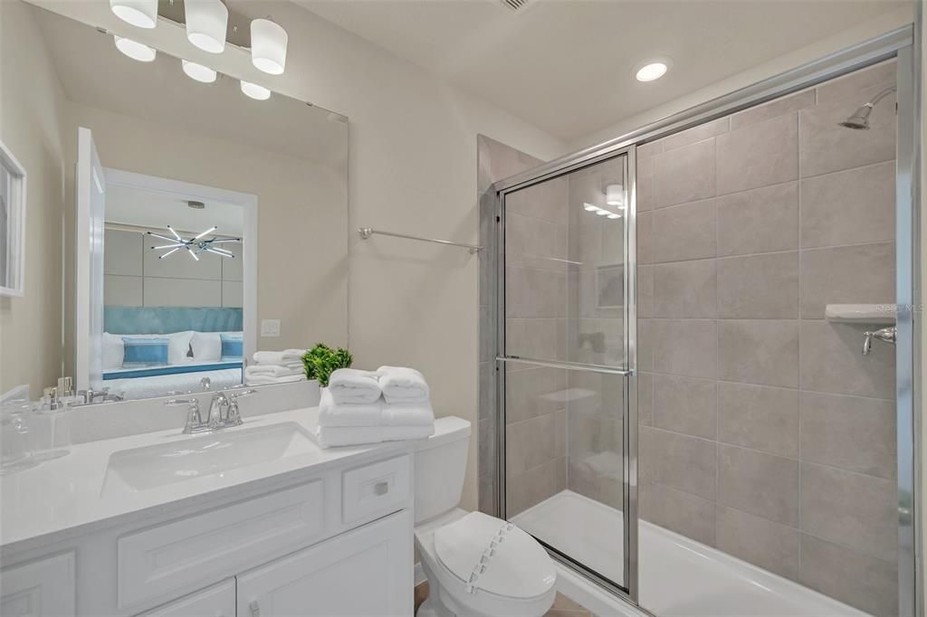 待售: $1,299,000 (10 贝兹, 8 浴室, 4376 平方英尺)