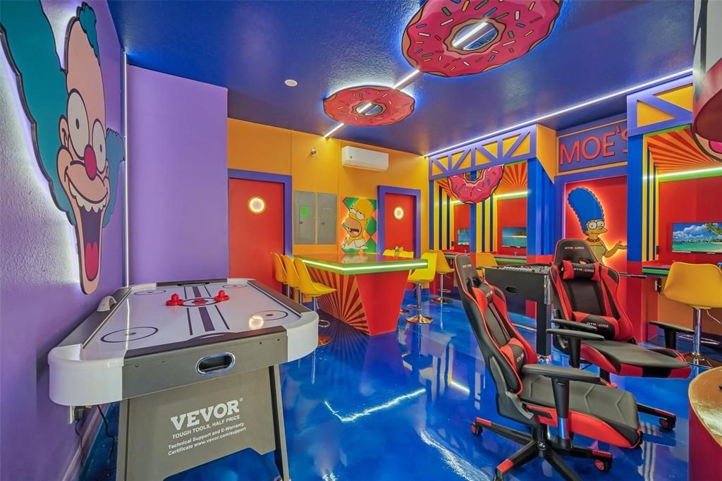 待售: $1,299,000 (10 贝兹, 8 浴室, 4376 平方英尺)