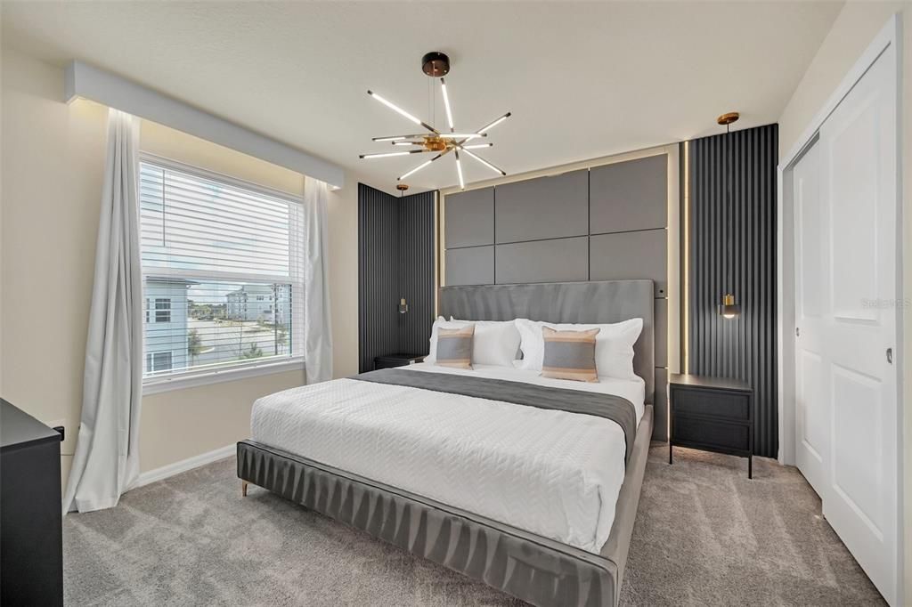 待售: $1,299,000 (10 贝兹, 8 浴室, 4376 平方英尺)