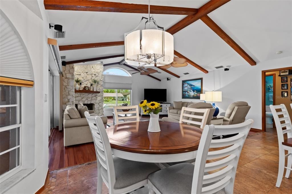 待售: $775,000 (3 贝兹, 2 浴室, 2518 平方英尺)