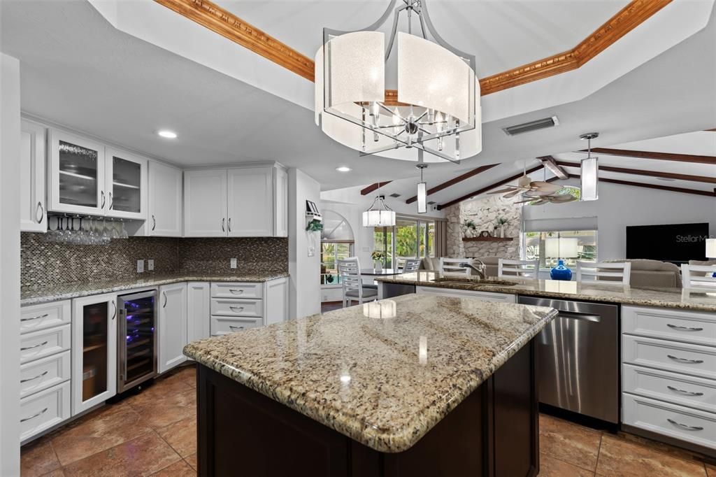 待售: $775,000 (3 贝兹, 2 浴室, 2518 平方英尺)