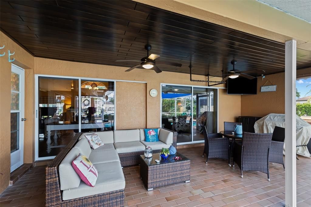 待售: $775,000 (3 贝兹, 2 浴室, 2518 平方英尺)