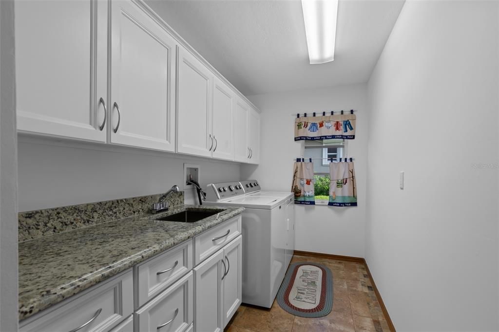 待售: $775,000 (3 贝兹, 2 浴室, 2518 平方英尺)