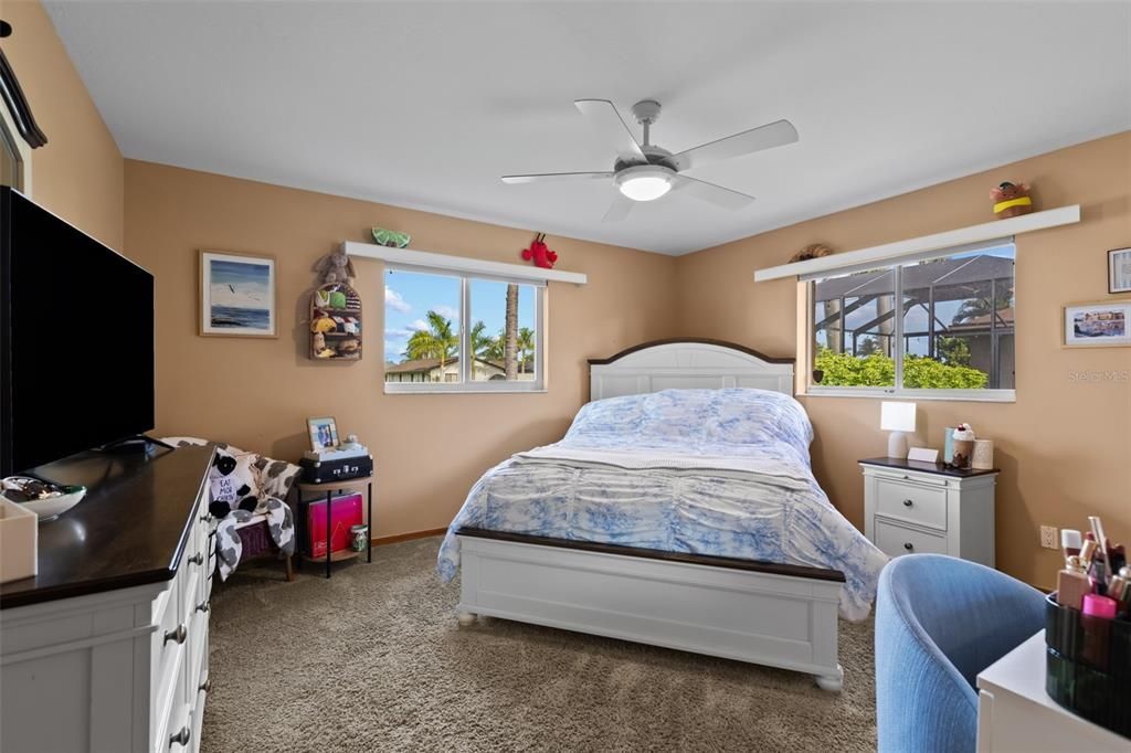 待售: $775,000 (3 贝兹, 2 浴室, 2518 平方英尺)