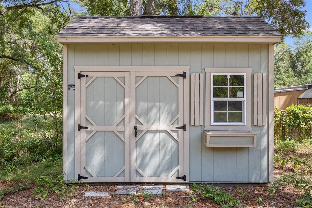 For Sale: $289,000 (3 beds, 2 baths, 1269 Square Feet)