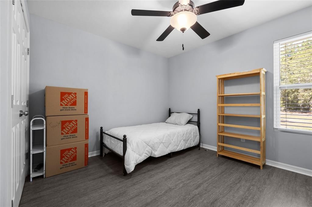 For Sale: $289,000 (3 beds, 2 baths, 1269 Square Feet)