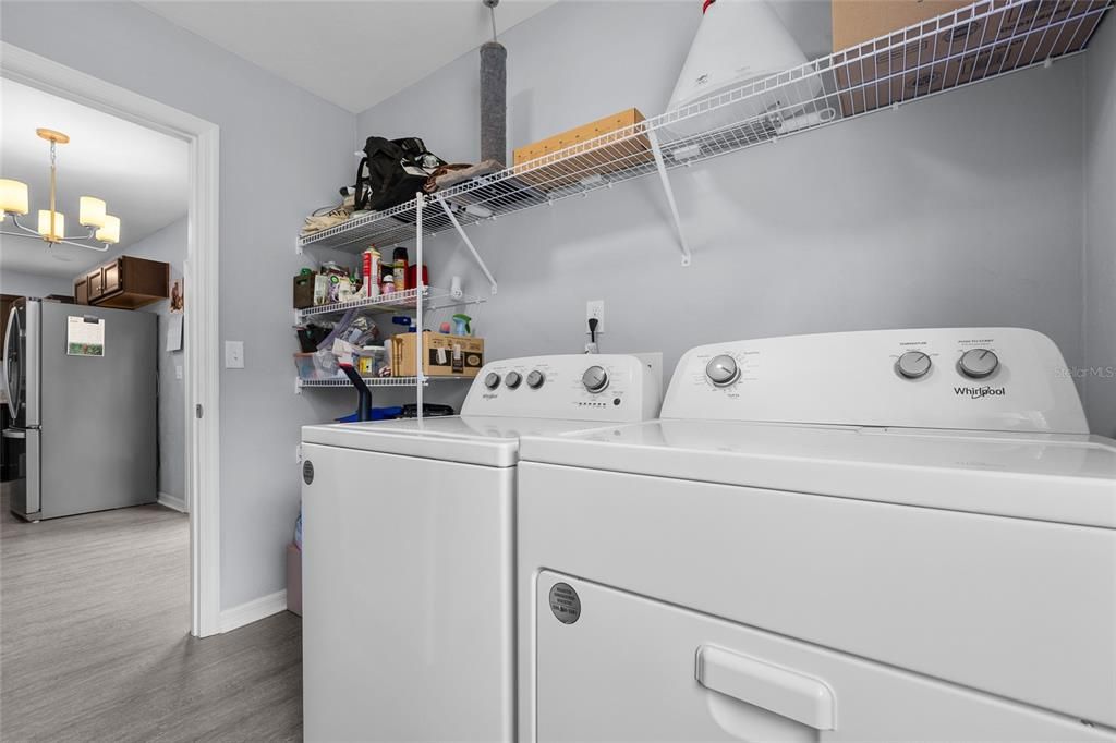 For Sale: $289,000 (3 beds, 2 baths, 1269 Square Feet)