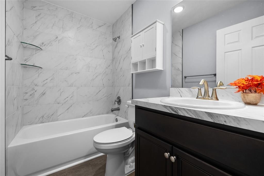 For Sale: $289,000 (3 beds, 2 baths, 1269 Square Feet)