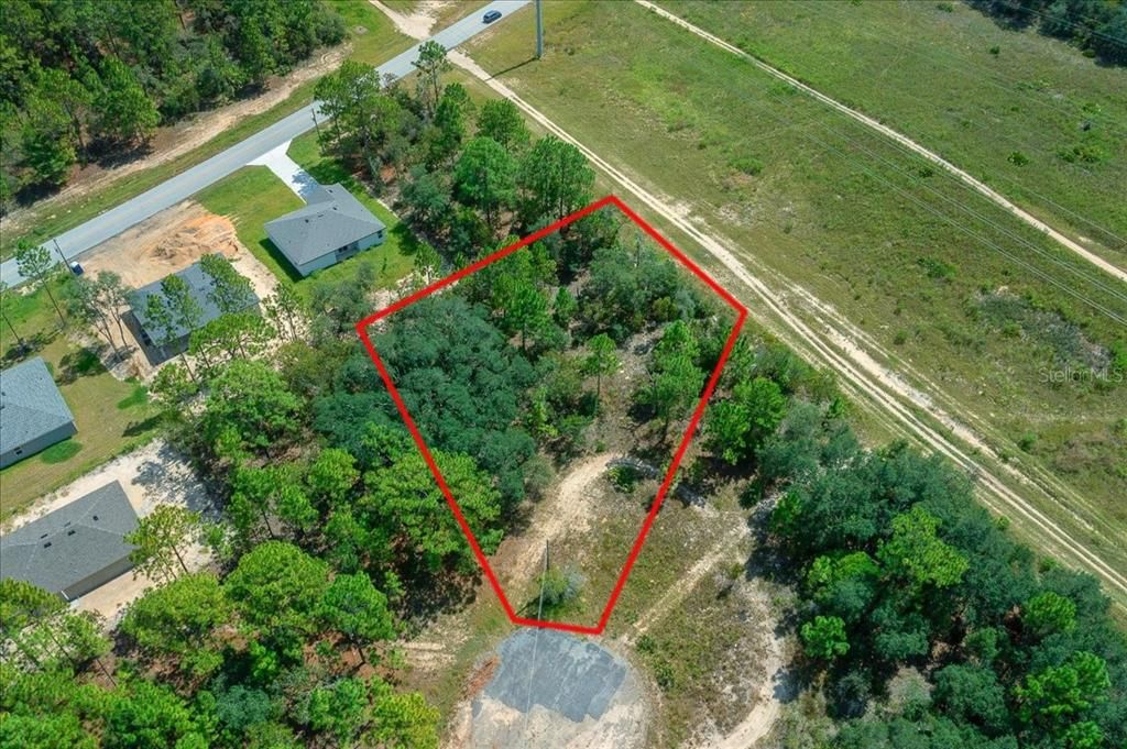 На продажу: $35,000 (0.61 acres)