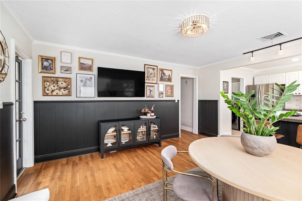 For Sale: $609,000 (3 beds, 2 baths, 1645 Square Feet)