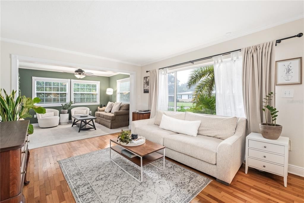 For Sale: $609,000 (3 beds, 2 baths, 1645 Square Feet)