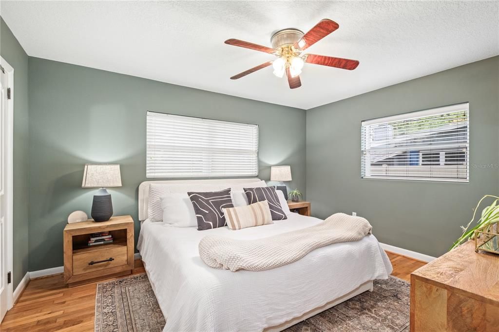 For Sale: $609,000 (3 beds, 2 baths, 1645 Square Feet)