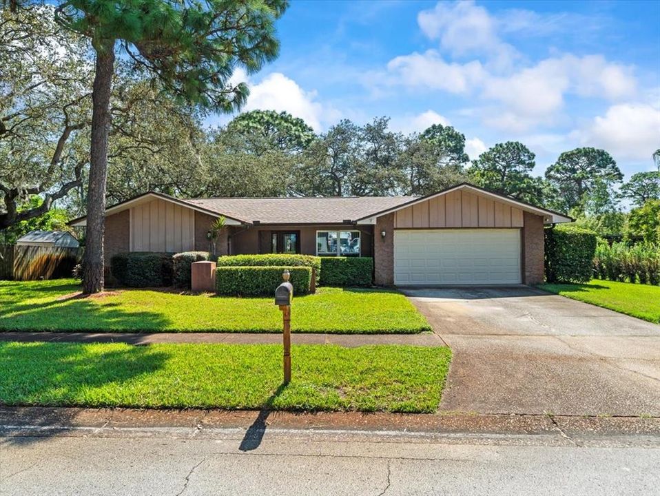 Recently Sold: $500,000 (4 beds, 3 baths, 2544 Square Feet)