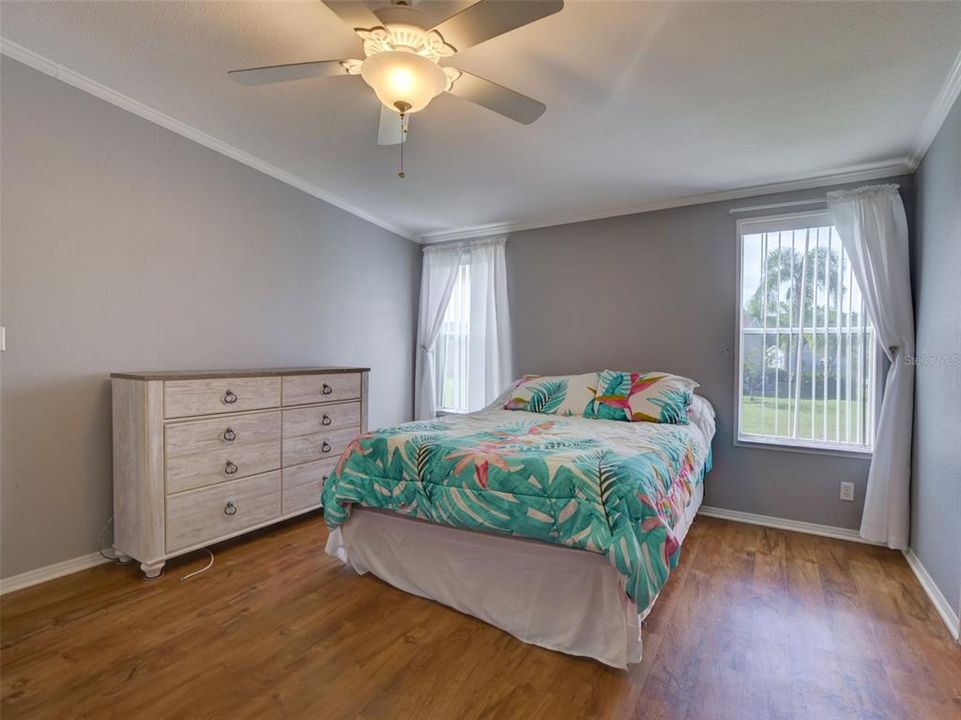 На продажу: $239,000 (3 спален, 2 ванн, 1440 Квадратных фут)