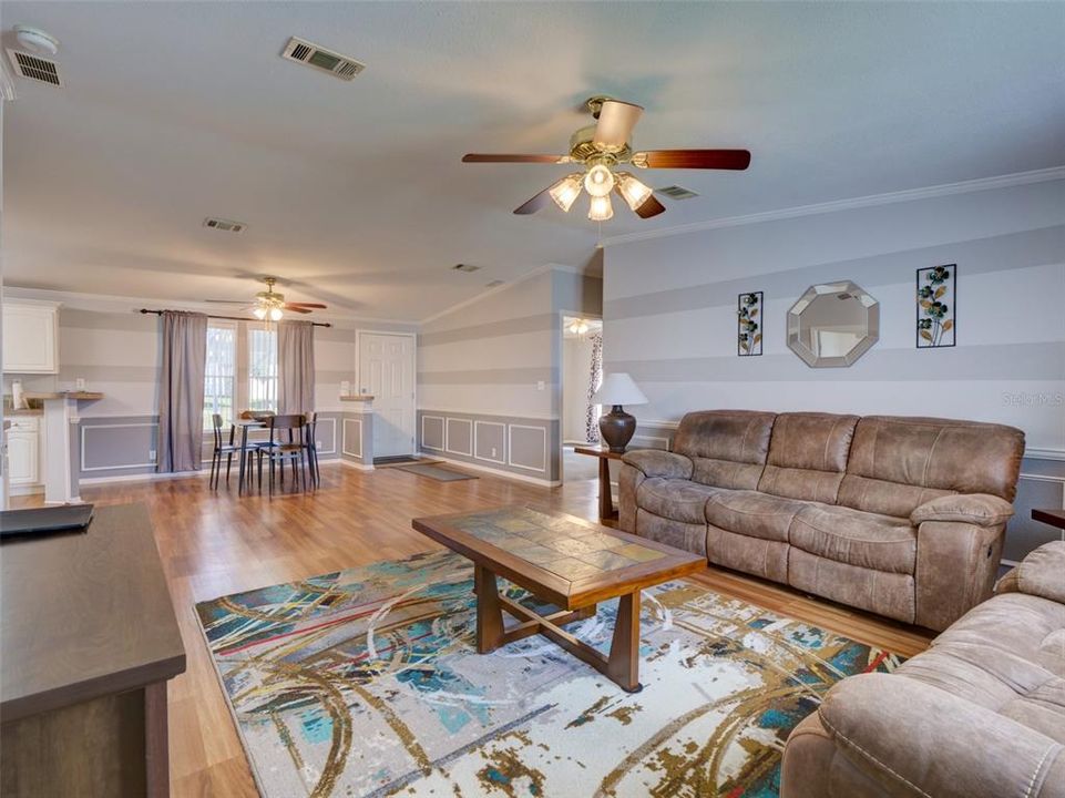 На продажу: $239,000 (3 спален, 2 ванн, 1440 Квадратных фут)