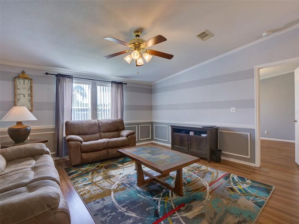 На продажу: $239,000 (3 спален, 2 ванн, 1440 Квадратных фут)