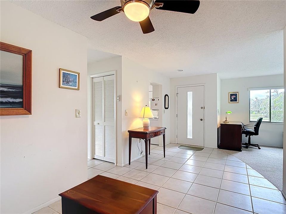 待售: $129,900 (2 贝兹, 2 浴室, 1144 平方英尺)