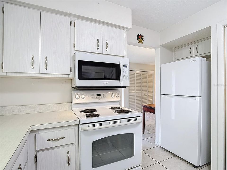 待售: $129,900 (2 贝兹, 2 浴室, 1144 平方英尺)