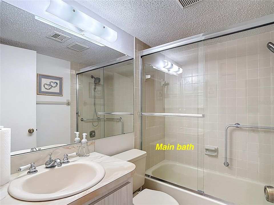 待售: $129,900 (2 贝兹, 2 浴室, 1144 平方英尺)