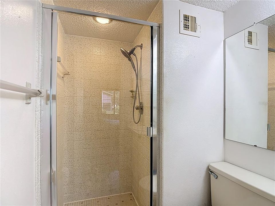 待售: $129,900 (2 贝兹, 2 浴室, 1144 平方英尺)