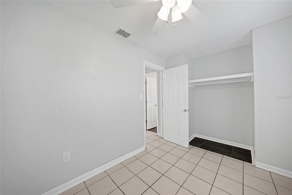 Под контрактом: $175,000 (3 спален, 2 ванн, 1229 Квадратных фут)