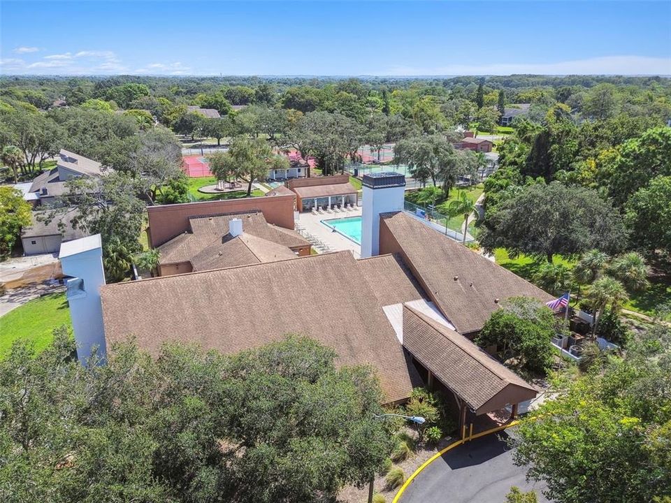 待售: $165,000 (2 贝兹, 2 浴室, 1029 平方英尺)