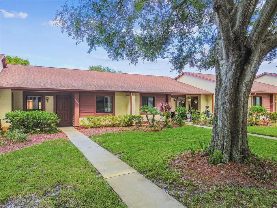 待售: $165,000 (2 贝兹, 2 浴室, 1029 平方英尺)