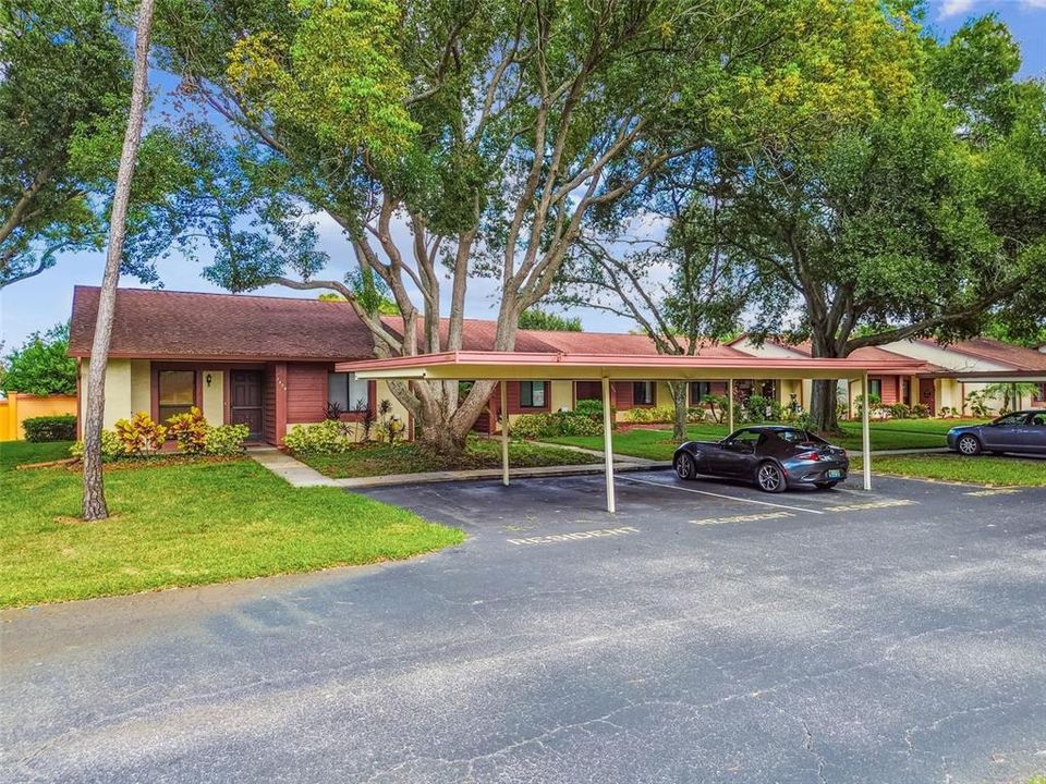 待售: $165,000 (2 贝兹, 2 浴室, 1029 平方英尺)