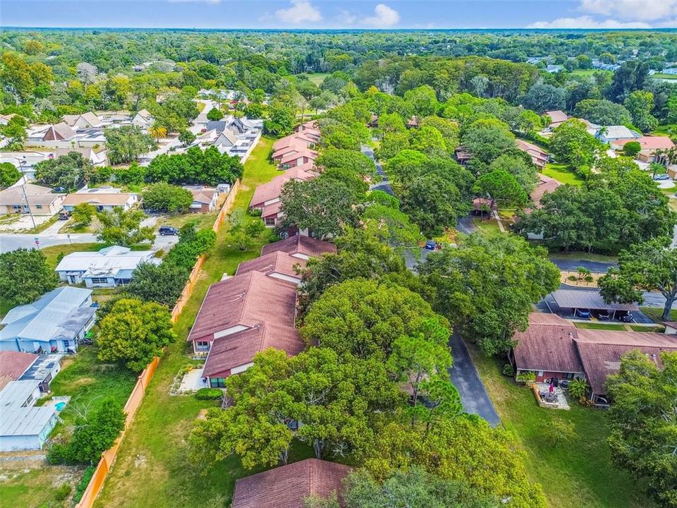 待售: $165,000 (2 贝兹, 2 浴室, 1029 平方英尺)