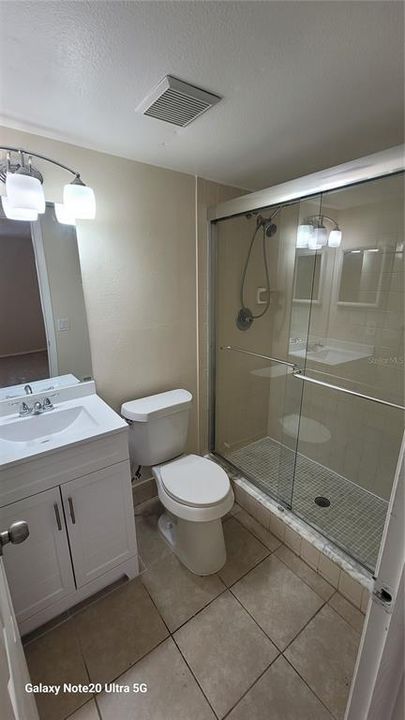 出租: $1,550 (3 贝兹, 2 浴室, 1239 平方英尺)