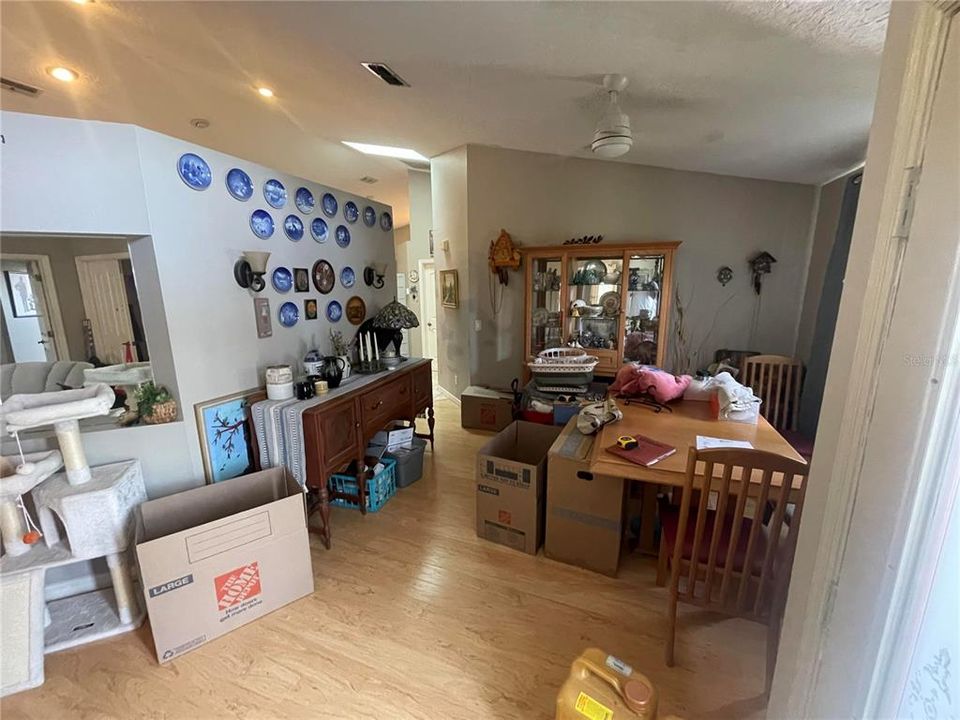 For Sale: $379,900 (3 beds, 2 baths, 2157 Square Feet)