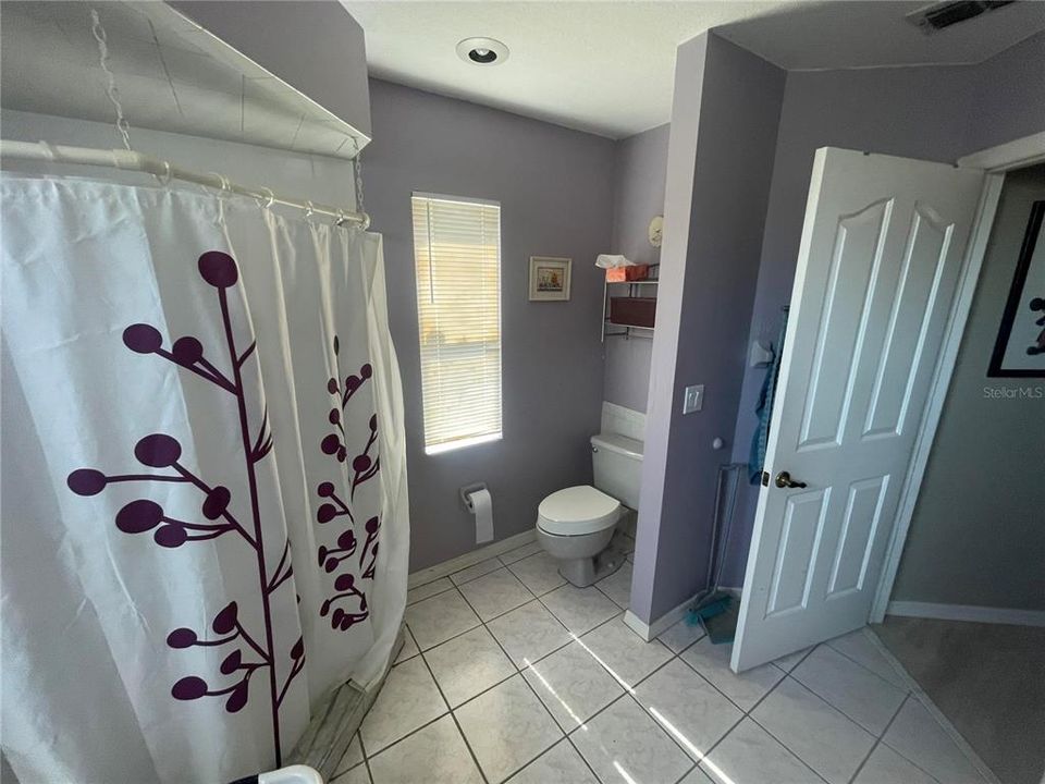 For Sale: $379,900 (3 beds, 2 baths, 2157 Square Feet)