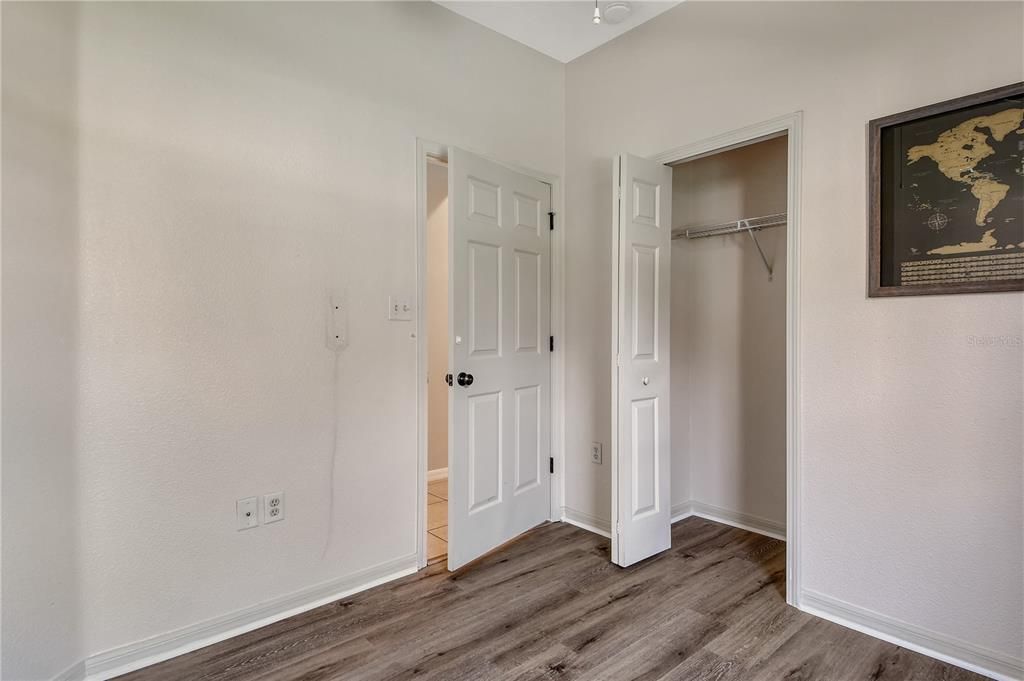 Под контрактом: $268,000 (3 спален, 2 ванн, 1210 Квадратных фут)