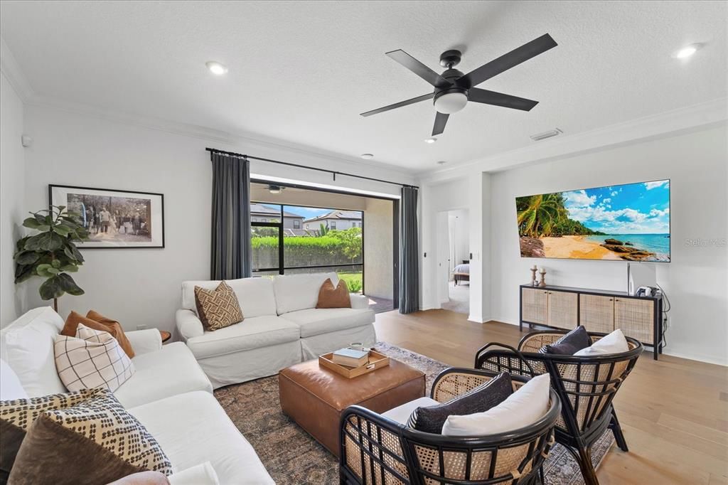 Active With Contract: $639,000 (4 beds, 3 baths, 2399 Square Feet)