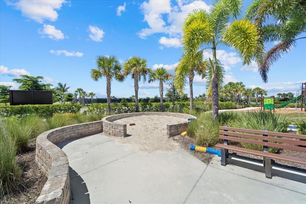 Active With Contract: $639,000 (4 beds, 3 baths, 2399 Square Feet)