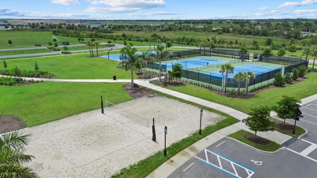 Active With Contract: $639,000 (4 beds, 3 baths, 2399 Square Feet)