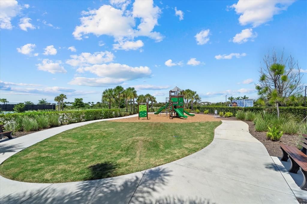 Active With Contract: $639,000 (4 beds, 3 baths, 2399 Square Feet)