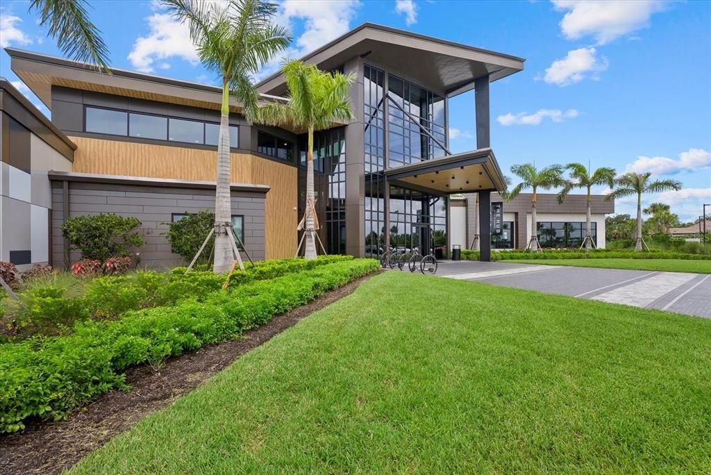 Active With Contract: $639,000 (4 beds, 3 baths, 2399 Square Feet)