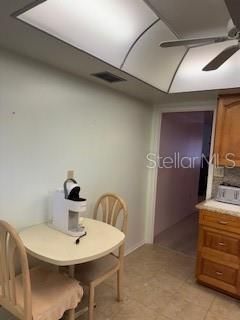 For Sale: $139,000 (2 beds, 2 baths, 860 Square Feet)