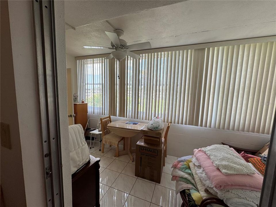 For Sale: $139,000 (2 beds, 2 baths, 860 Square Feet)