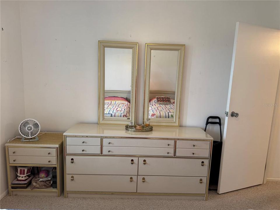 For Sale: $139,000 (2 beds, 2 baths, 860 Square Feet)