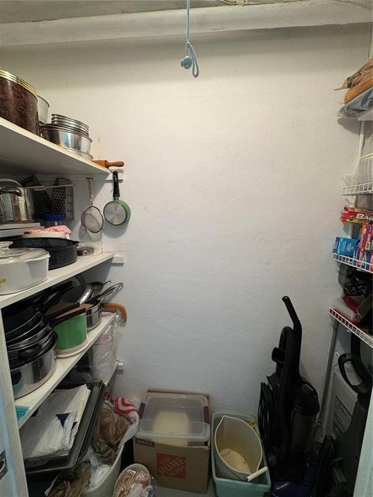 For Sale: $139,000 (2 beds, 2 baths, 860 Square Feet)