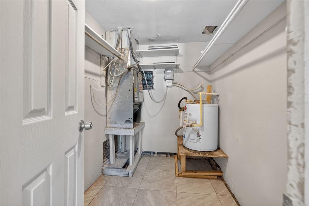 待售: $2,950,000 (0 贝兹, 0 浴室, 9294 平方英尺)