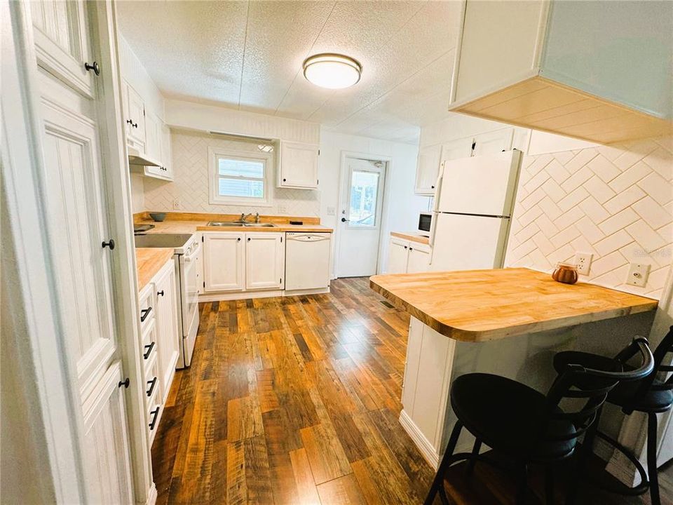 En Venta: $139,900 (2 camas, 2 baños, 1332 Pies cuadrados)